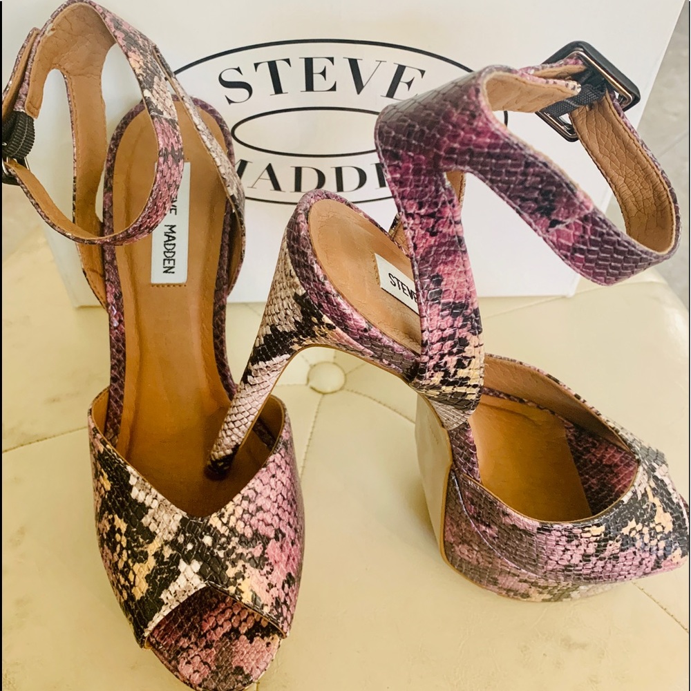 💛NWT Steve Madden Platform Stiletto.